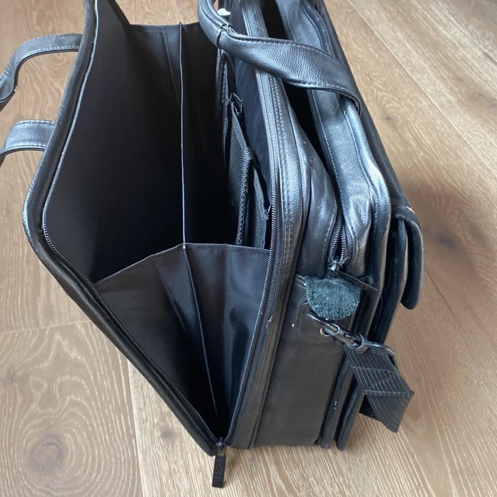 Dell Leather Messenger Laptop Brief Bag